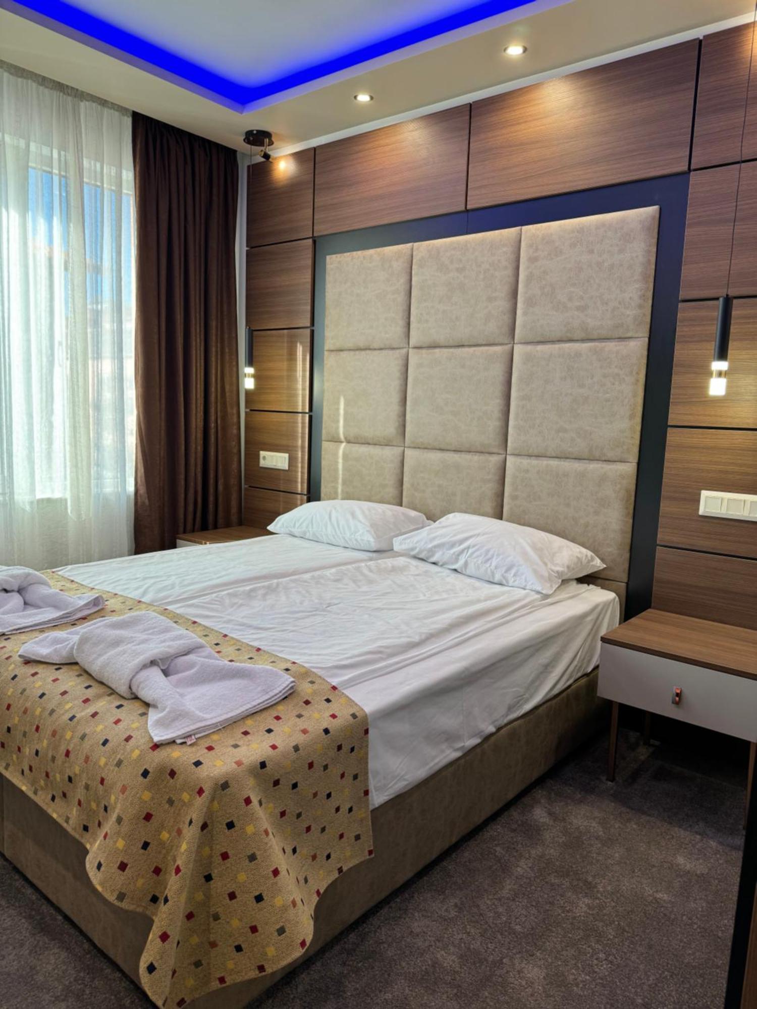 Hotel Diamant Dospat Buitenkant foto