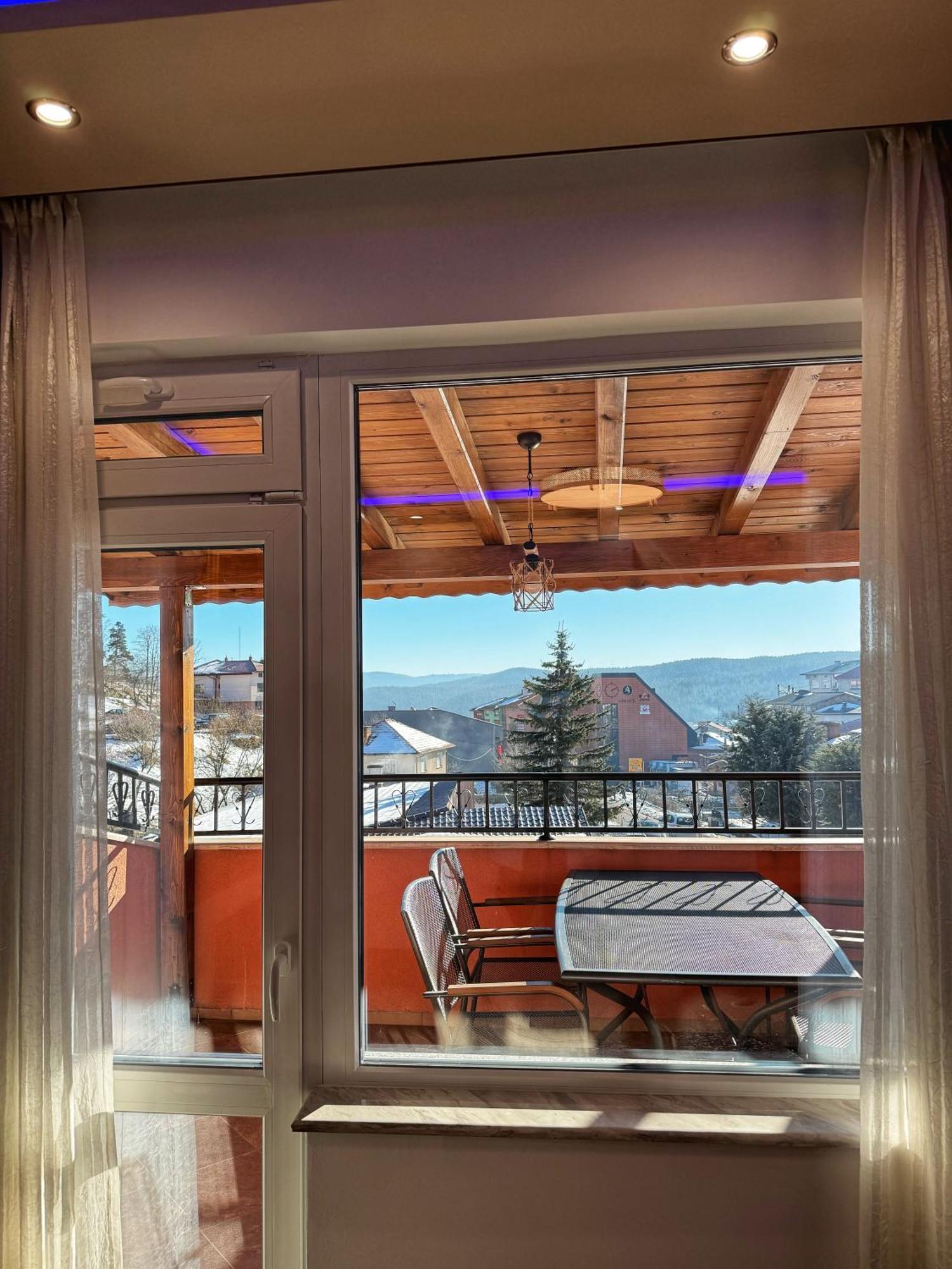 Hotel Diamant Dospat Buitenkant foto